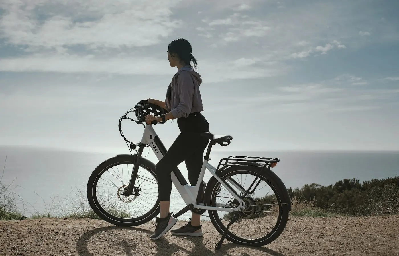E-Bike Belt Drive vs. Chain: Maintenance, Efficiency, and Gear Compatibility
