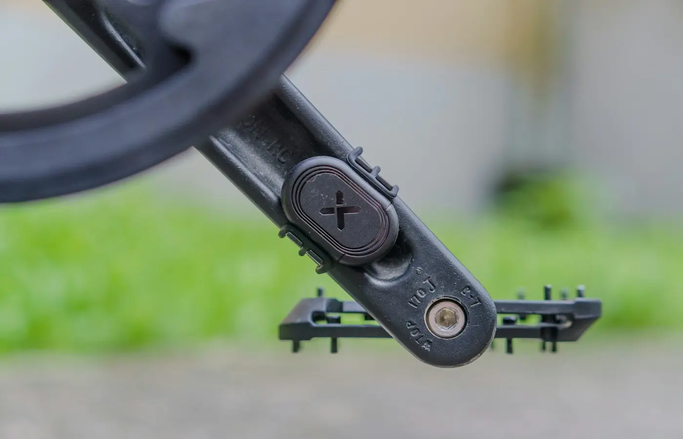 E-Bike Torque Sensors vs. Cadence Sensors: Ride Feel, Efficiency, and Choosing Between Them
